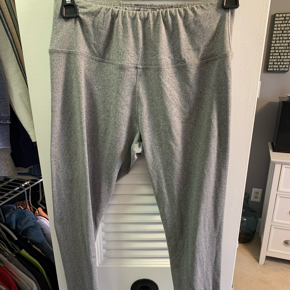 Grey leggings